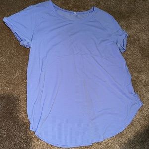Lululemon tee